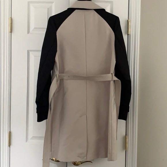 *NWT* Vera Wang Coat- size small - Picture 3 of 6